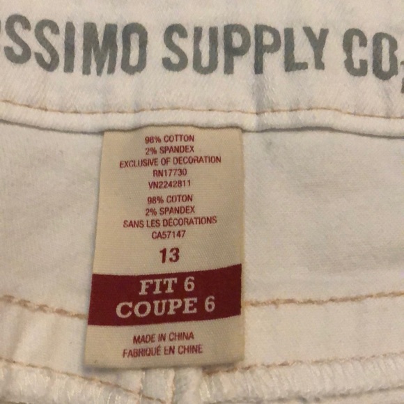 white jean shorts - Picture 3 of 4